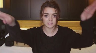 Домашняя мастурбация актрисы Мэйси Уильямс закончилась бурным оргазмом