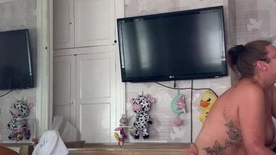 Домашнее порно семейной пары с трахом жирной жены до кремпая