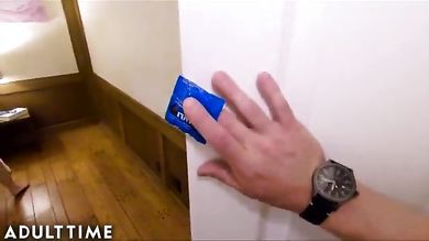 Полная сестра соблазнила брата на секс и тот не смог отказать ей